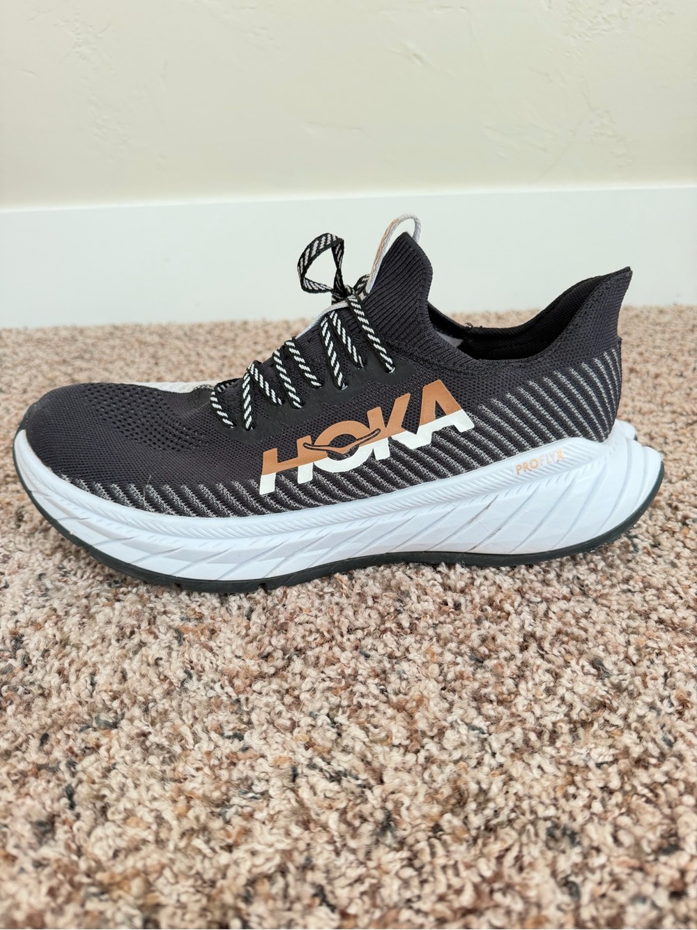 Hoka One One Men’s Carbon X 3 X3 Running Shoes, size 10.5D Black White